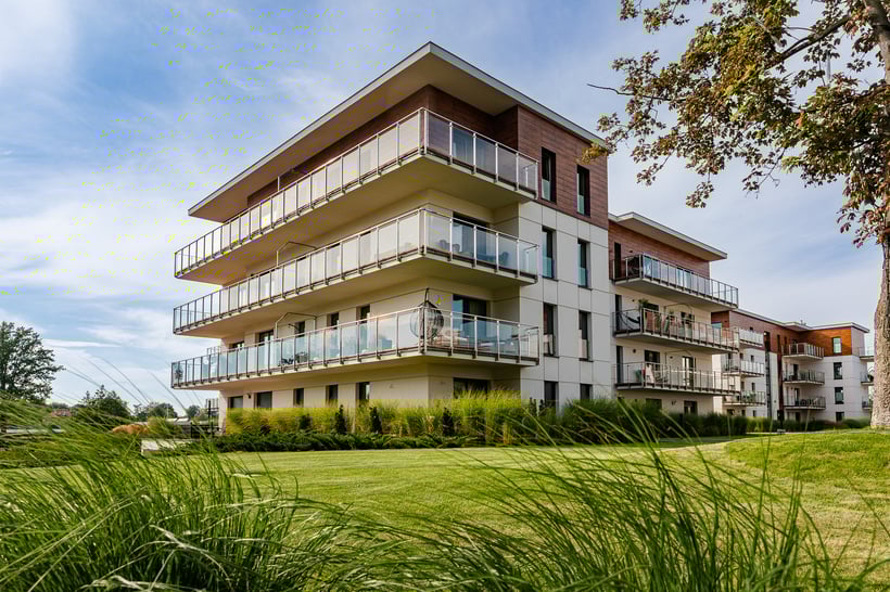 Biuro Nieruchomości ALE DOM w Iławie. Sprzedaj lub kup z nami nieruchomość w Iławie, Olsztynie, Ostródzie, Lubawie, Miłomłynie, Elblągu, Suszu, Kisielicach. Profesjonalne pośrednictwo w obrocie nieruchomościami Michał Rohde. Fotografia wnętrz.