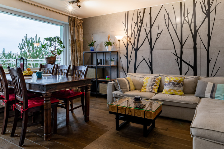 Michał Rohde, profesjonalne zdjęcie wnętrza mieszkania. Pośrednictwo w obrocie nieruchomościami, profesjonalna fotografia wnętrz, architektury, mieszkań, domów. Biuro Pośrednictwa Nieruchomościami Ale Dom Iława, Olsztyn, Ostróda, Elbląg, Susz, Lubawa