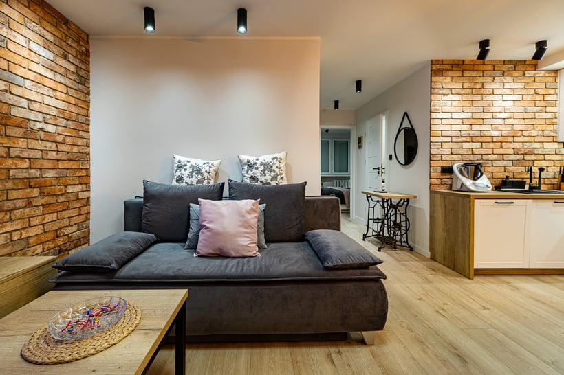 Michał Rohde, profesjonalne zdjęcie wnętrza mieszkania. Pośrednictwo w obrocie nieruchomościami, profesjonalna fotografia wnętrz, architektury, mieszkań, domów. Biuro Pośrednictwa Nieruchomościami Ale Dom Iława